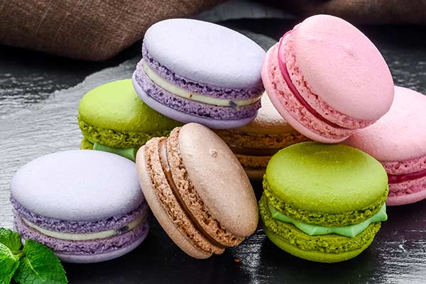 Champagne Macarons